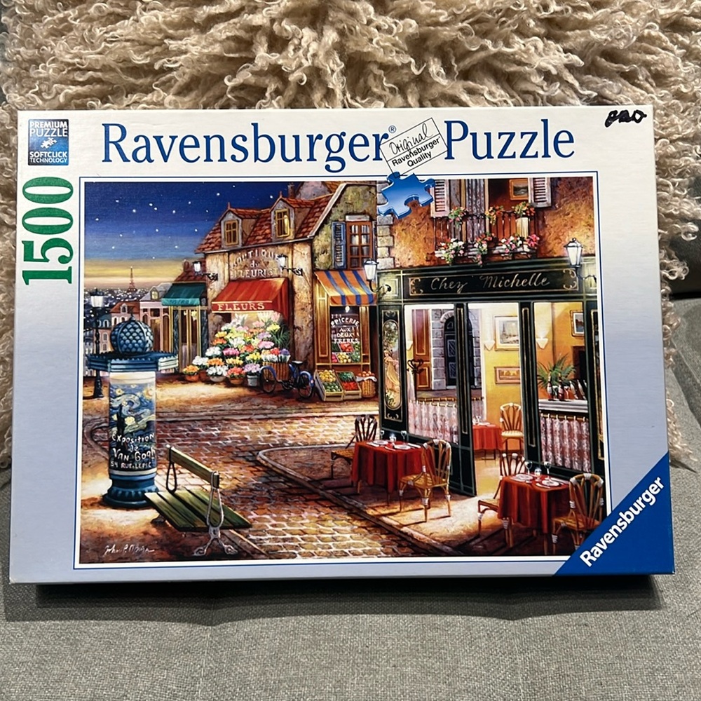 Ravensburger Paris's Secret Corner